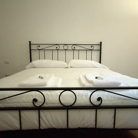 Apartment Prestige House Arno River Florence