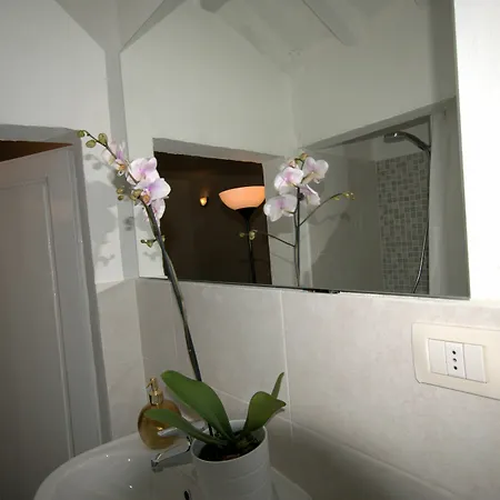 Apartment Prestige House Arno River Florence