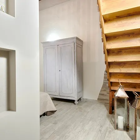 Santa Croce Cathedral By Mmega Apartment Florence
