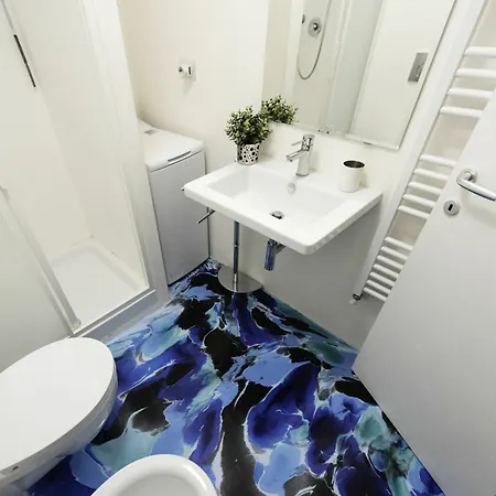 Apartment Faenza Florence