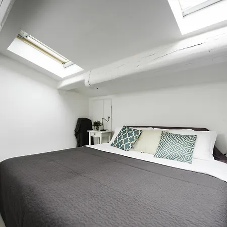 Apartment Faenza Florence
