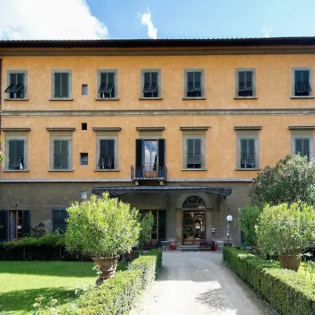 Casa Santo Nome Di Gesu 3*
