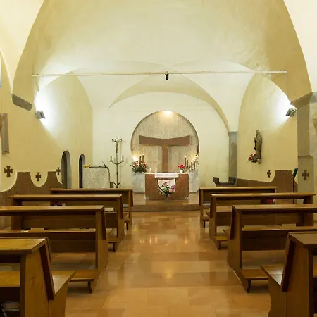 Casa Santo Nome Di Gesu