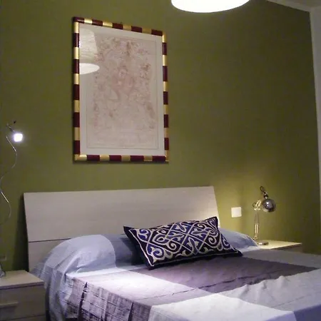Santa Croce Apartment *