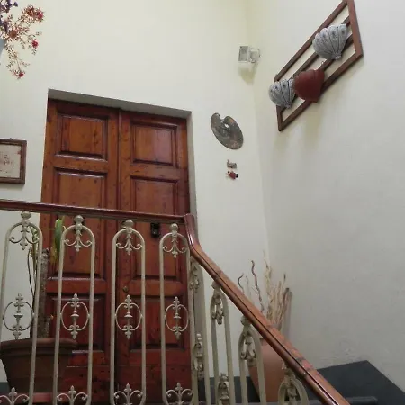 Villino Degli Artisti Bed & Breakfast