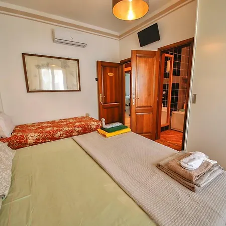 Baronessa Bed & Breakfast *