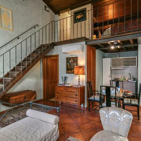 Apartment Romantic Terrace Florence