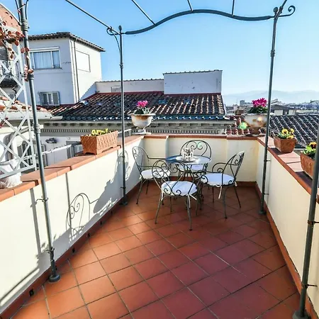 Romantic Terrace Apartment Florence