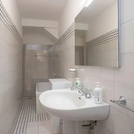 Apartment Vasco Pratolini Florence