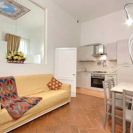 Casa Sani .... Close To Old Bridge Apartment