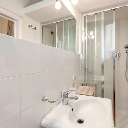 Apartment Casa Sani .... Close To Old Bridge *