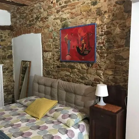 Le Rose Casa Della Ciri Apartment