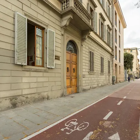 Cherubini Palace Thematic Apartman *