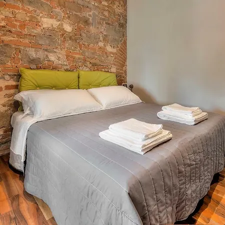 Stone Walls Deluxe * Florence
