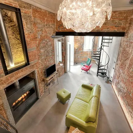 Apartment Stone Walls Deluxe *