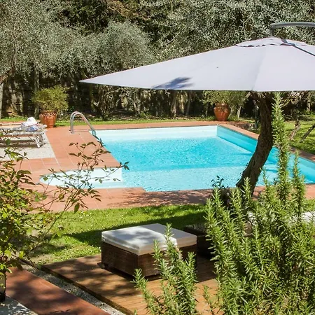 In Private Estate,shared Pool,parking,3km To Ponte Vecchio Villa