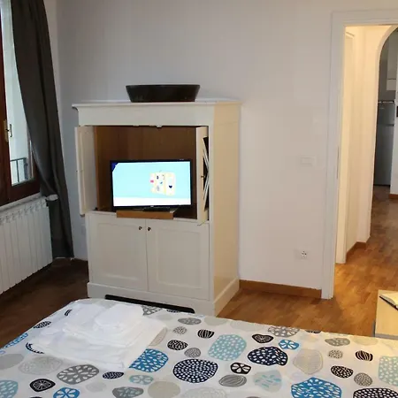 San Lorenzo Market Cozy & Quiet Apartment Florence