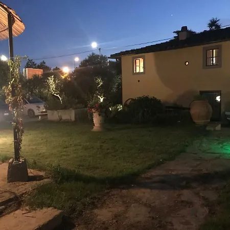 Le Rose Casa Della Ciri Apartment *