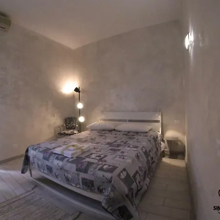 Le Mosse Di Anna * Florence