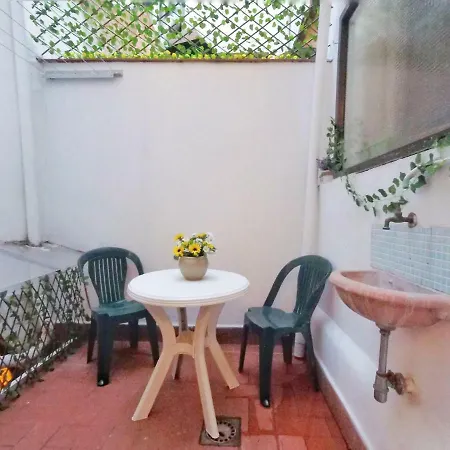 Apartment Florentine Style *