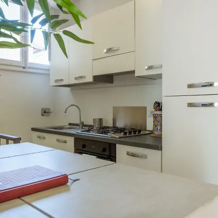 San Lorenzo Duomo View Terrace Apartment Florence