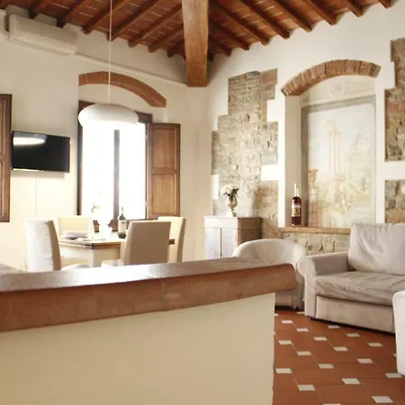 Art Dell'albero Apartment *