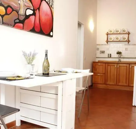 Art Santa Maria Apartment