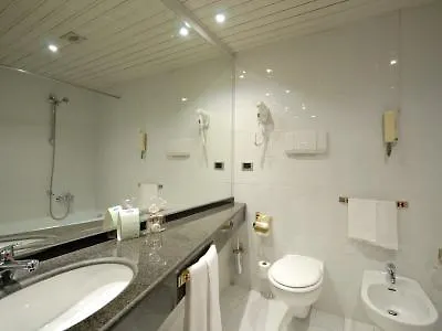 Unaway Firenze Nord - A1 Hotel Campi Bisenzio