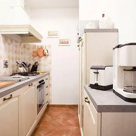 Ellen's Cozy Florence