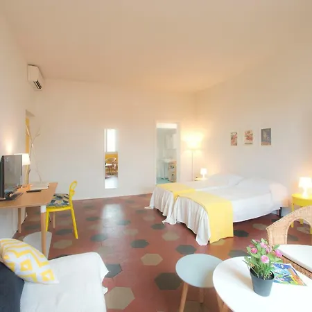 Guest house Oasis *