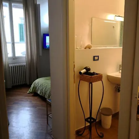 Guest house White Florence