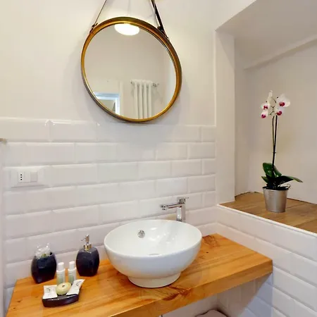 Apartment 31 Borgo Allegri