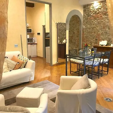 Little Patio Apartment *