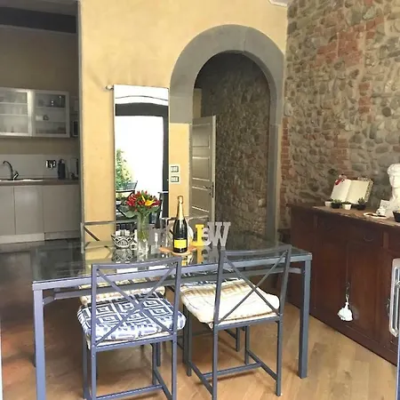 Little Patio * Florence