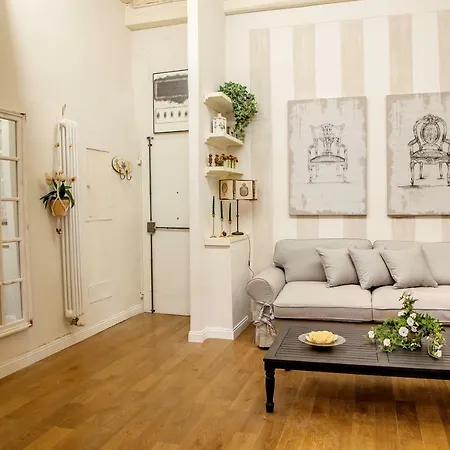 Apartment Renaissance Florence