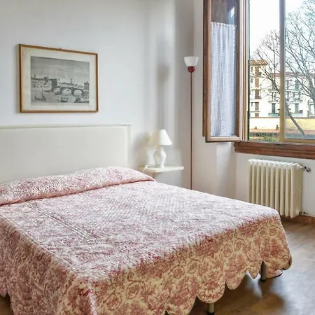 La Casa Dei Nonni - Bright In Apartment