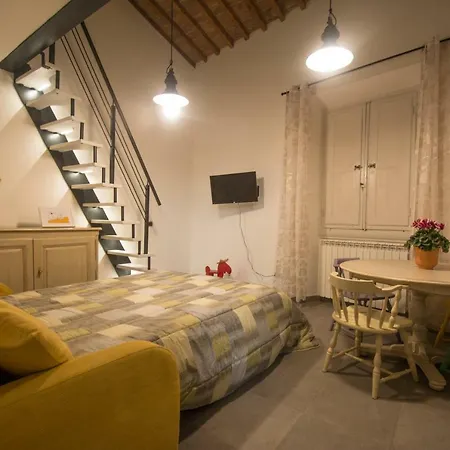 Apartment Lungarno Cellini Florence