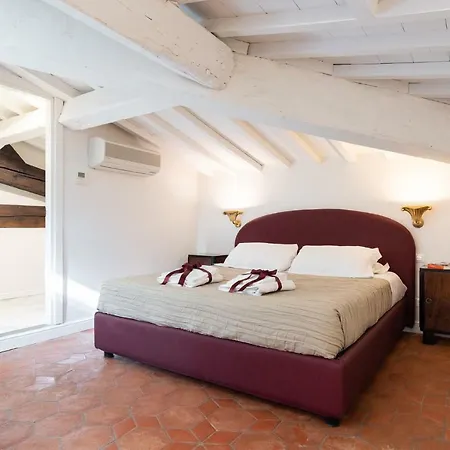 Giotto Center Apartment *