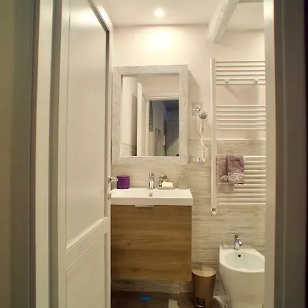 Giulietta - Brand New Flat In Santa Maria Novella Apartment *