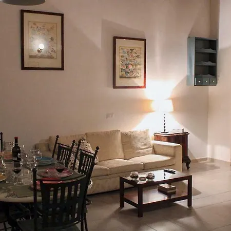Lg House With Balcony Near Ponte Vecchio Apartment Florence