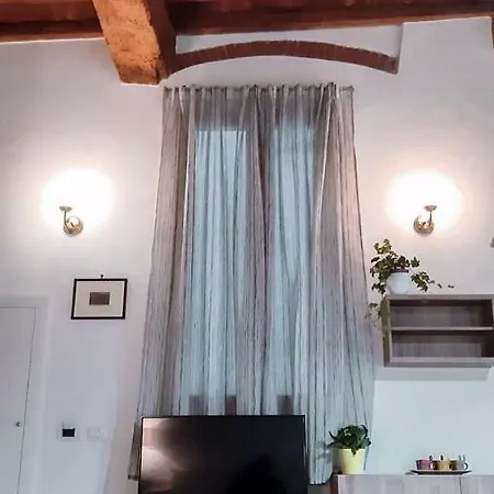 Apartment Lg House With Balcony Near Ponte Vecchio *