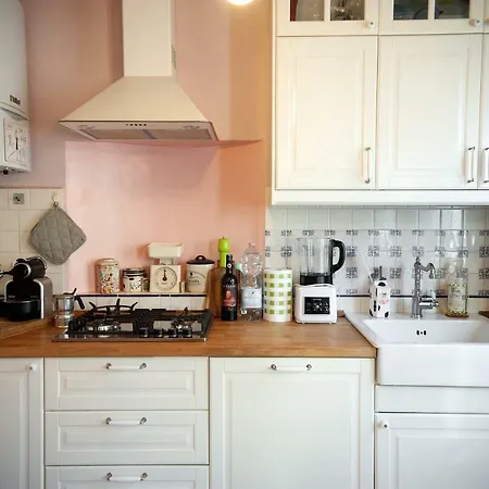 53 Via Faenza Apartment *