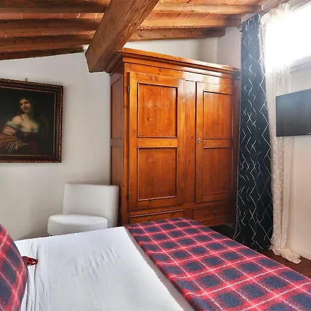 Elegant Duomo Apartment Florence