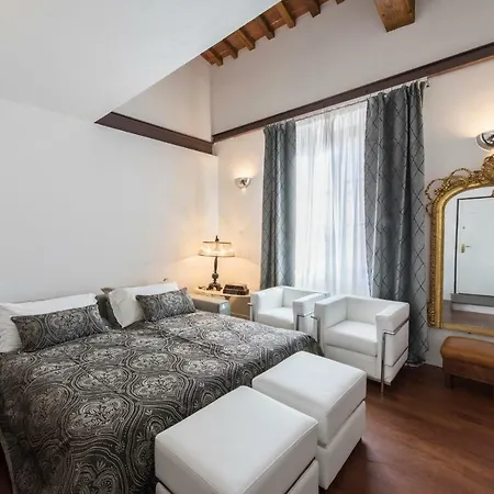 Elegant Duomo Apartment *