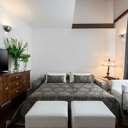 Elegant Duomo Apartment