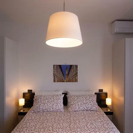 Apartment Kate In Centro 3 Da Letto 3 Bagni Florenz