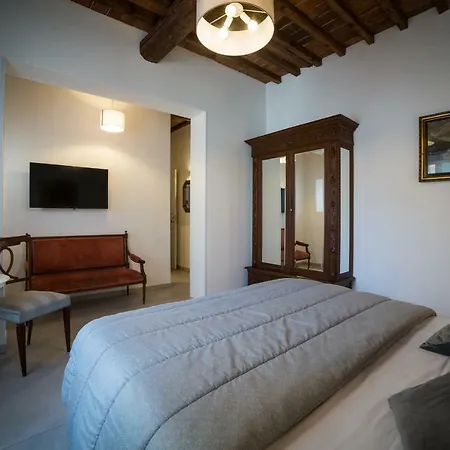 Bed & Breakfast Central *