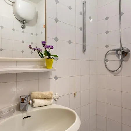 Apartment Via Ricasoli Next To Accademia *