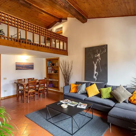 Via Ricasoli Next To Accademia Florence