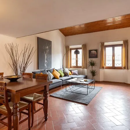 Via Ricasoli Next To Accademia Apartment
